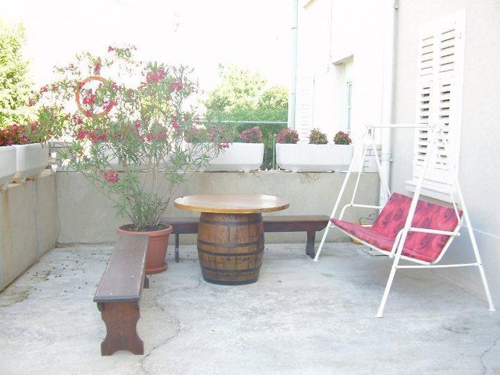 Guest House Darinka Draga Bašćanska Екстериор снимка